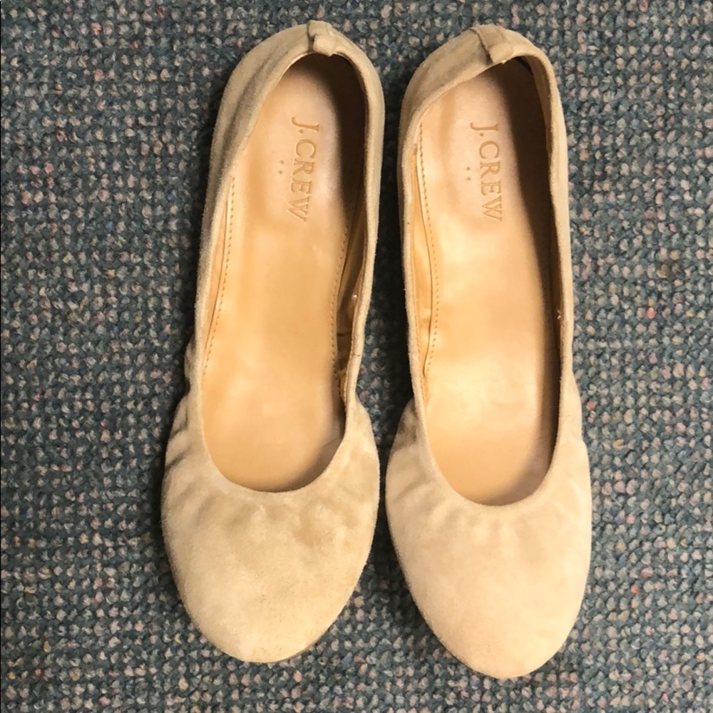 Nude ballet flats